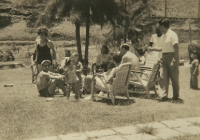 confraternizacao_no_jardim